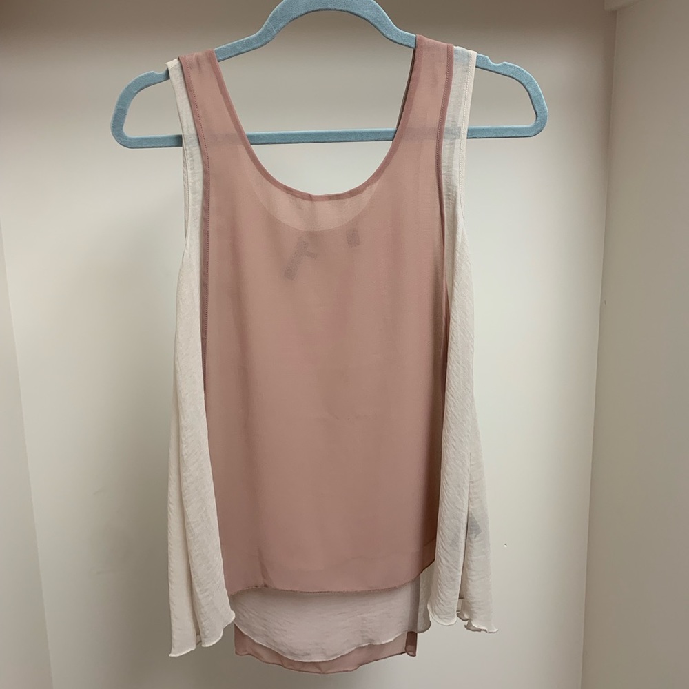 Pink and cream flowy tank top!